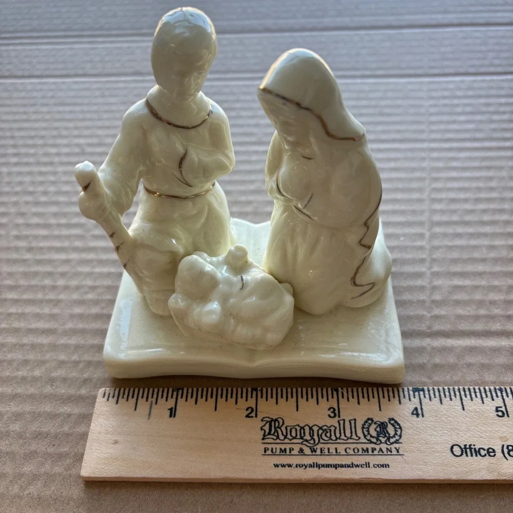 Cream Nativity Scene Religious Figurine Baby Jesus Mary Joseph Gold Trim Vintage